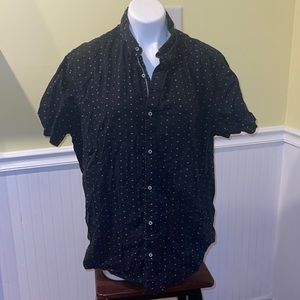 Blue Black Threads mens short sleeve button down shirt. Size XL. 100% cotton